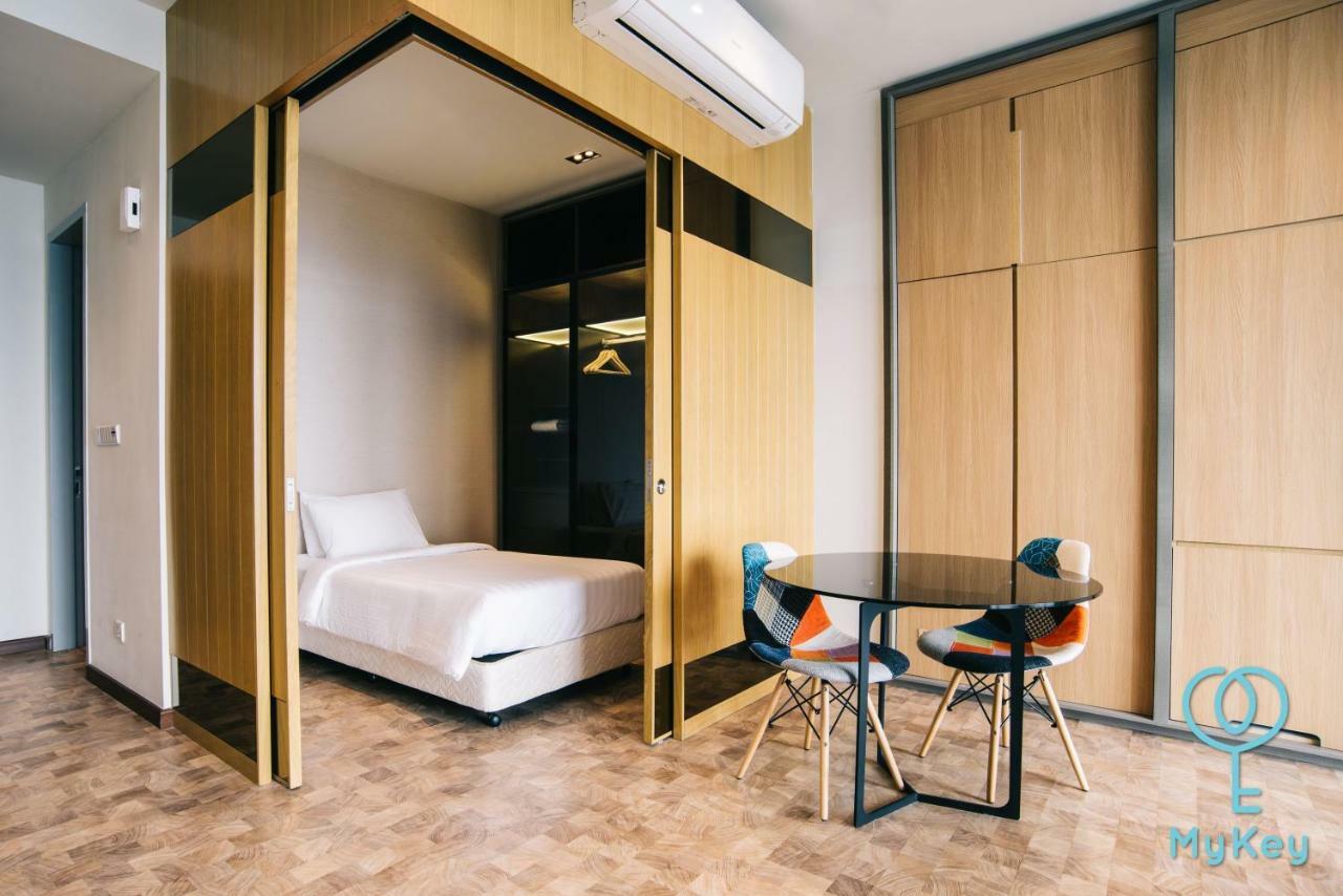 Expressionz Professional Suites By Mykey Kuala Lumpur Exterior foto A room at the hotel