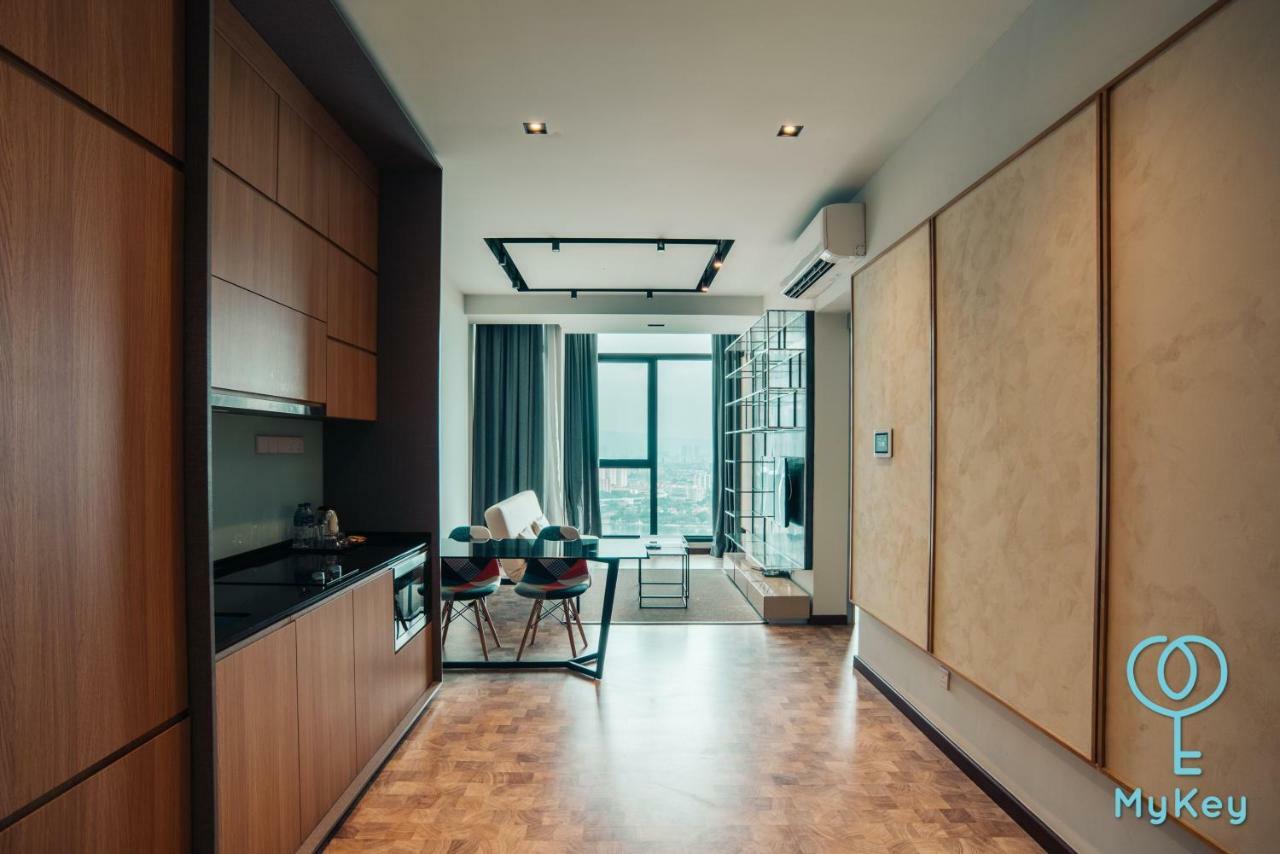Expressionz Professional Suites By Mykey Kuala Lumpur Exterior foto A kitchen in a condominium